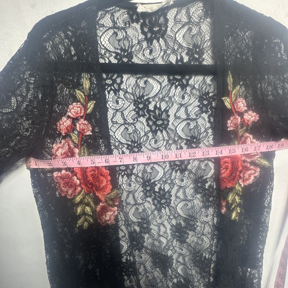 The Line of Style | Lace Cardigan With Rose Stitch Detail - Picture 4 of 12